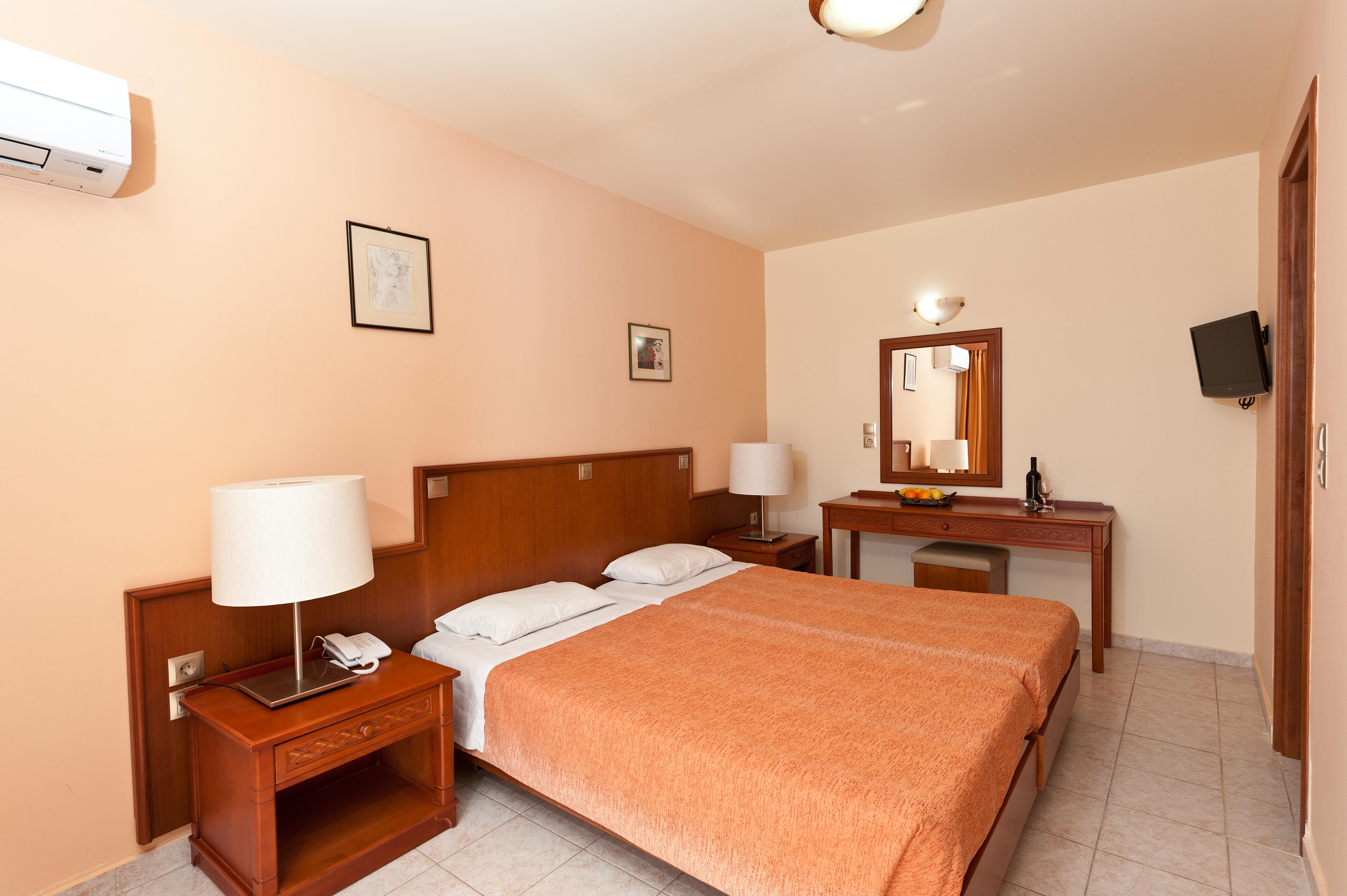 Alea Hotel Apartments Ялиссос Экстерьер фото