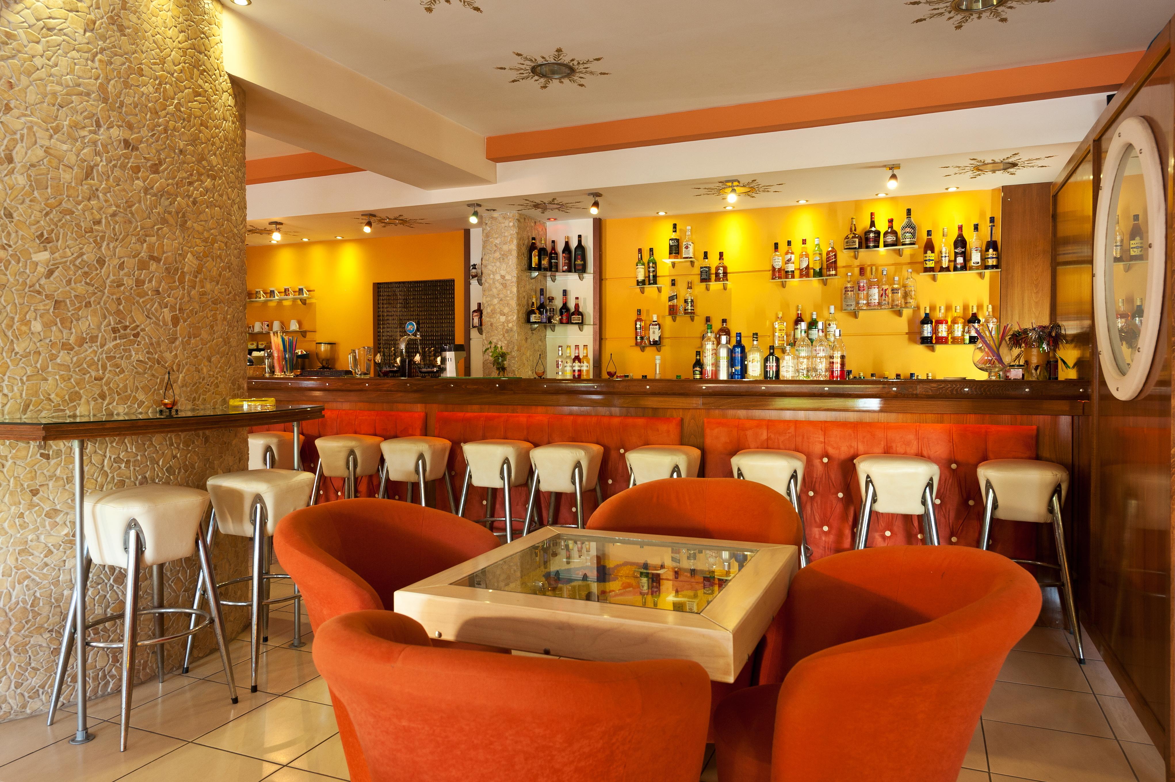 Alea Hotel Apartments Ялиссос Экстерьер фото