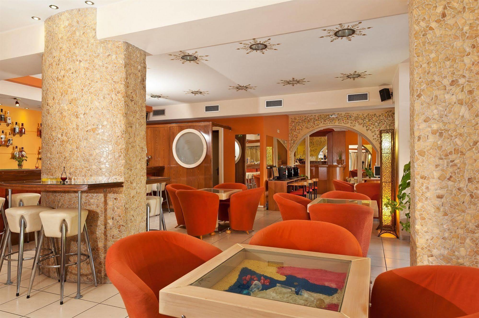 Alea Hotel Apartments Ялиссос Экстерьер фото