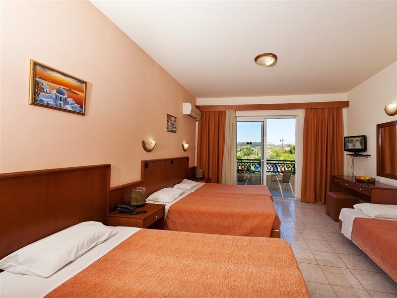 Alea Hotel Apartments Ялиссос Экстерьер фото