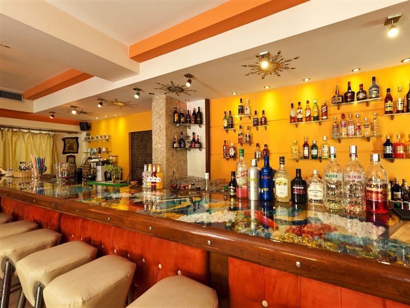 Alea Hotel Apartments Ялиссос Экстерьер фото